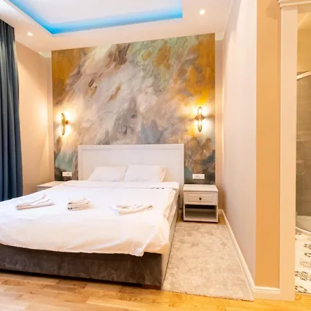 Apartamento Black Gate - Quiet In The Heart Of Old Town With Free Private Secured Parking Braşov